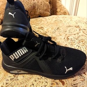PUMA Enzo Women's Sz. 9 Black Running  Shoes